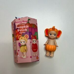 Sonny Angel Pumpkin Patch Mini Figure - Orange